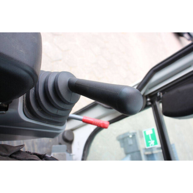 2024 TAKEUCHI TB216-42219546