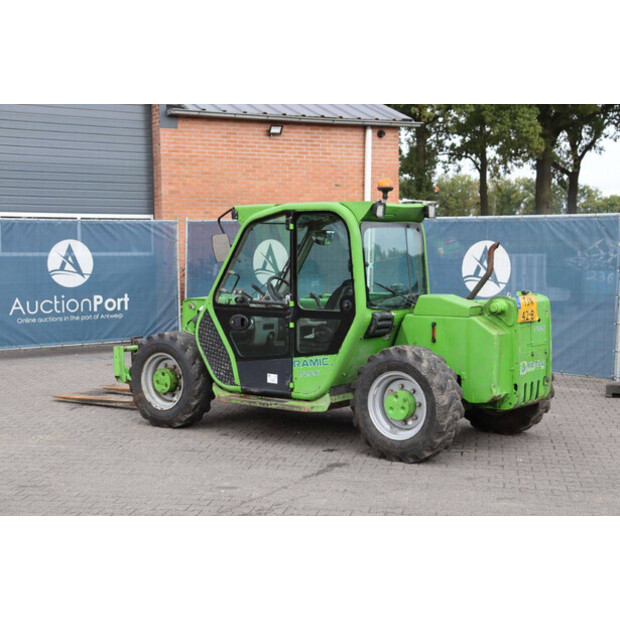 2016 Merlo P25.6-42219752