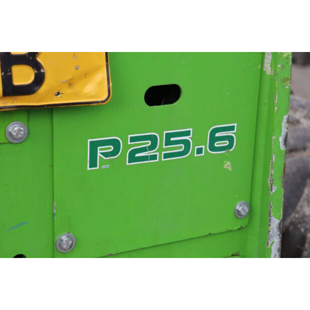 2016 Merlo P25.6-42219768