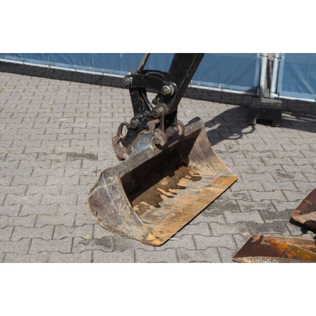 TAKEUCHI TB219-42220090