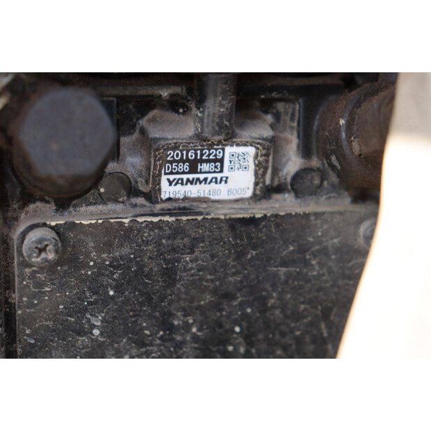 TAKEUCHI TB219-42220122