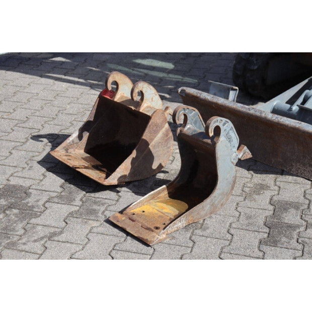 TAKEUCHI TB219-42220128