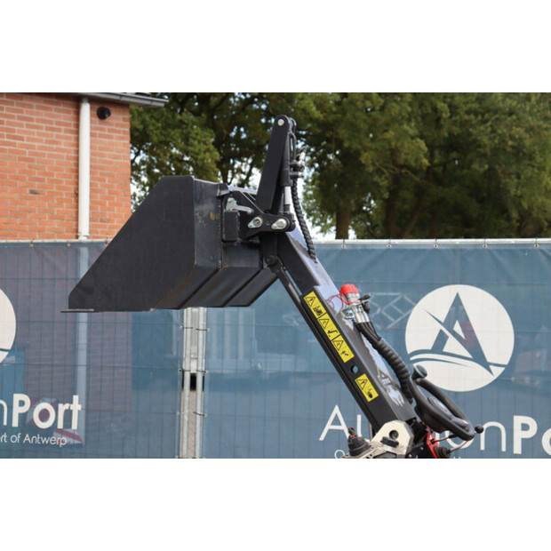 2025 Heracles H130-42220242