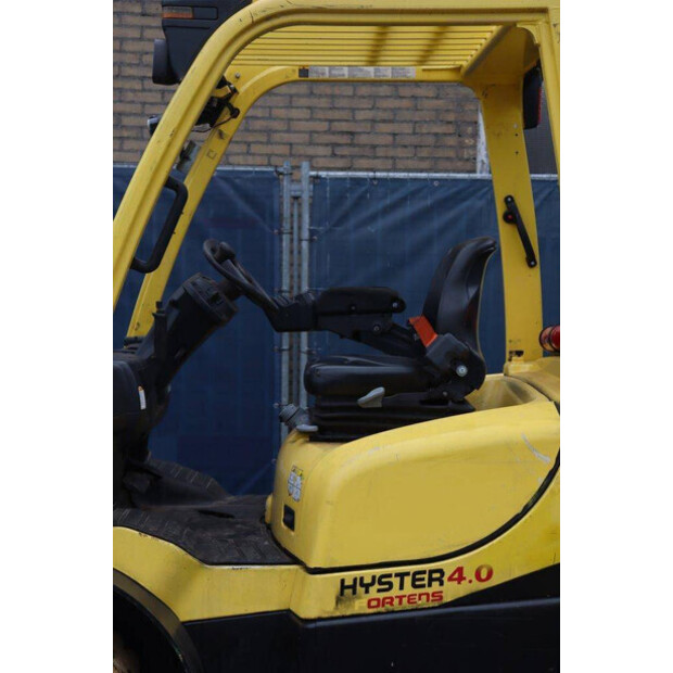 2010 Hyster H4.0FT5-42220326
