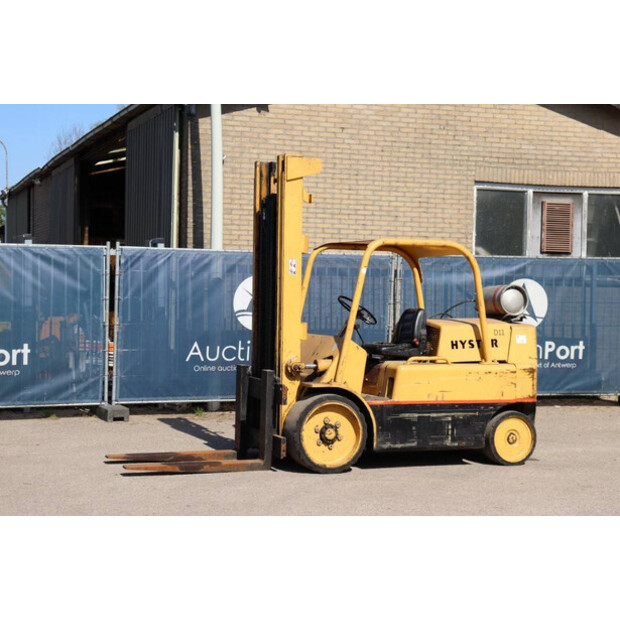 2016 Hyster S150A-42220425