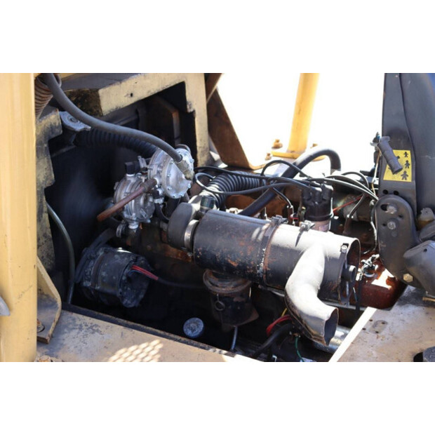 2016 Hyster S150A-42220445
