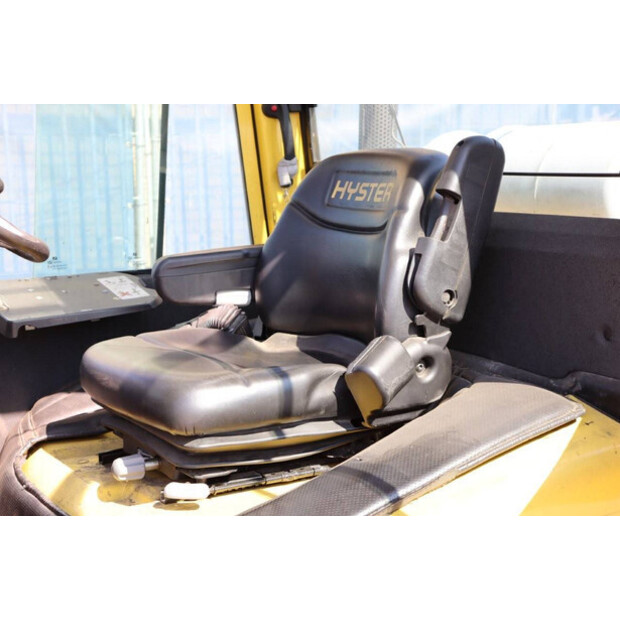2010 Hyster H5.5FT-42220474
