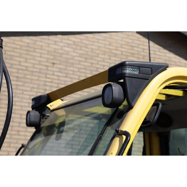 2010 Hyster H5.5FT-42220489