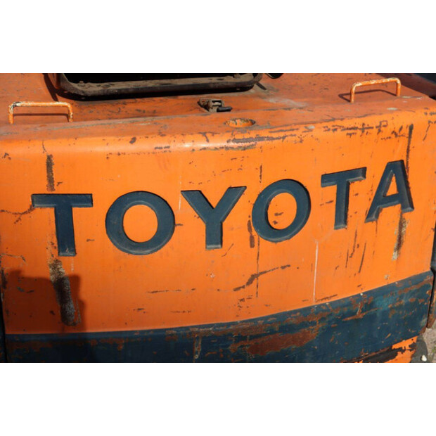 Toyota 4FB15-42220571