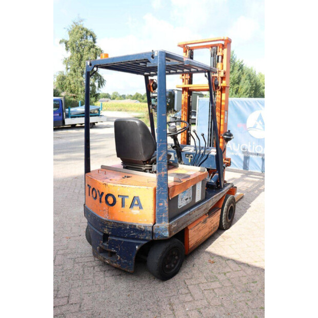 Toyota 4FB20-42220595