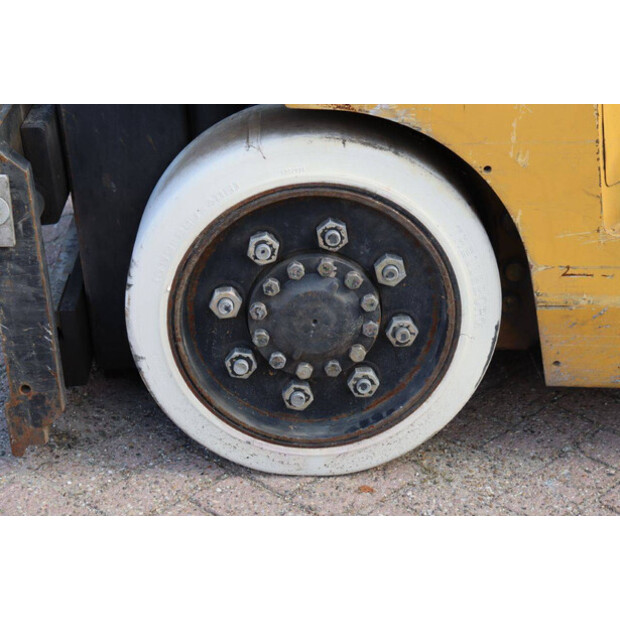 2002 Caterpillar GC45K-42220633