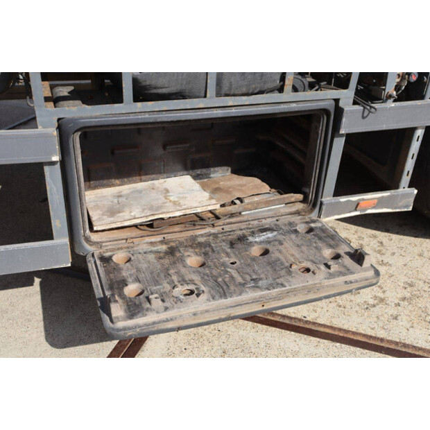 1998 ESVE AHWC 10L-18L-42220754
