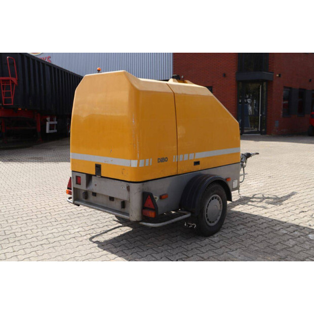 1996 نوينز A1 1750D-42220866