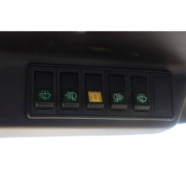 1998 Komatsu WB70A-42221048