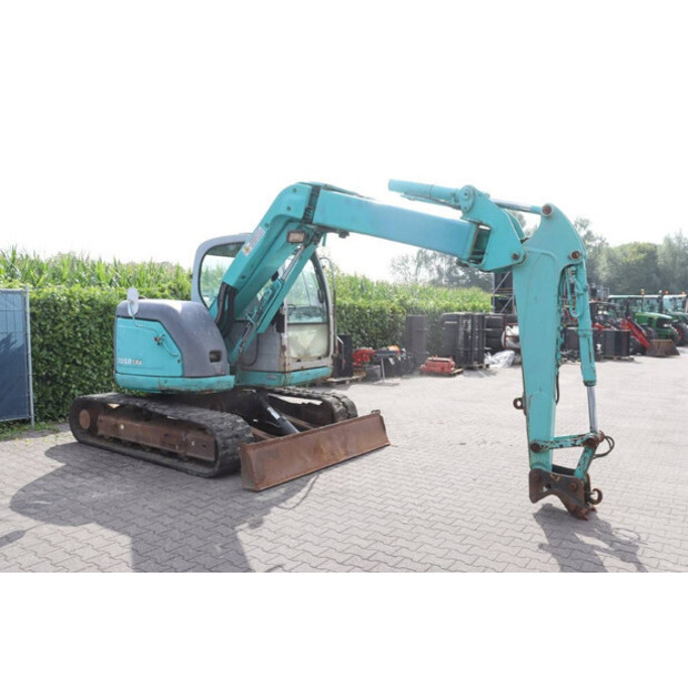 2008 كوبيلكو SK70SR-1E-42222010