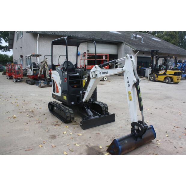 2016 BOBCAT E17-42222426