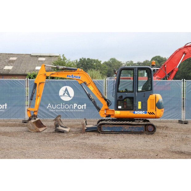 2006 HANIX H36C-42222658