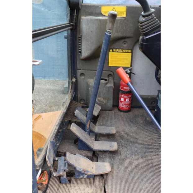 2006 HANIX H36C-42222688