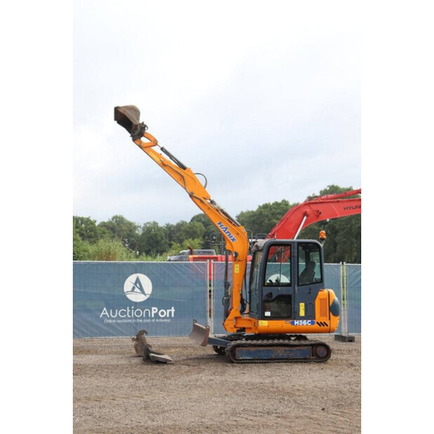 2006 HANIX H36C-42222695