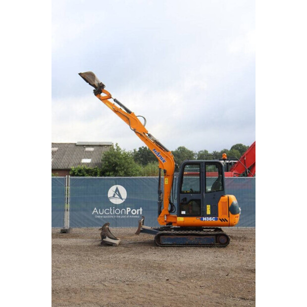 2006 HANIX H36C-42222696