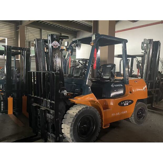 2019 Toyota 50T-42223689