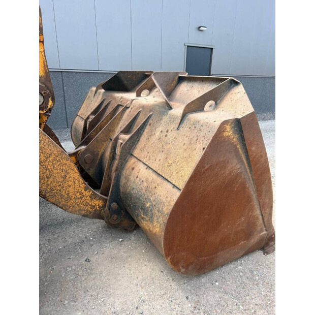 2017 Hyundai HL970-42224099
