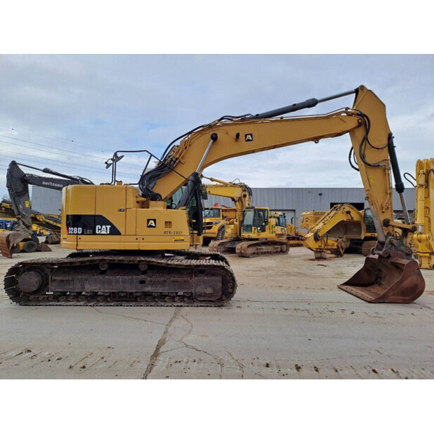 2011 كاتربيلر 328DLCR-42224138