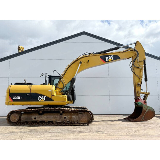 2010 Caterpillar 320DL-42224688