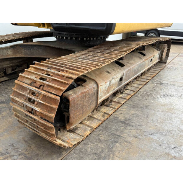 2010 Caterpillar 320DL-42224703