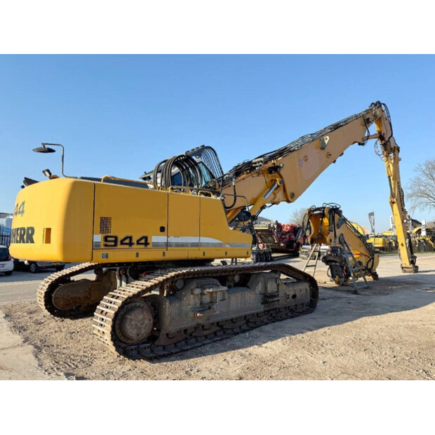 2012 ليبهير R944C-42225084