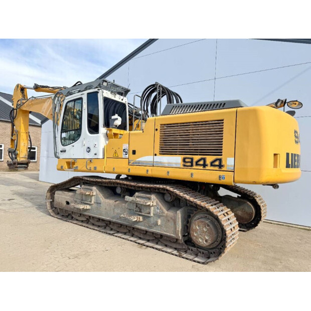 2012 ليبهير R944C-42225120