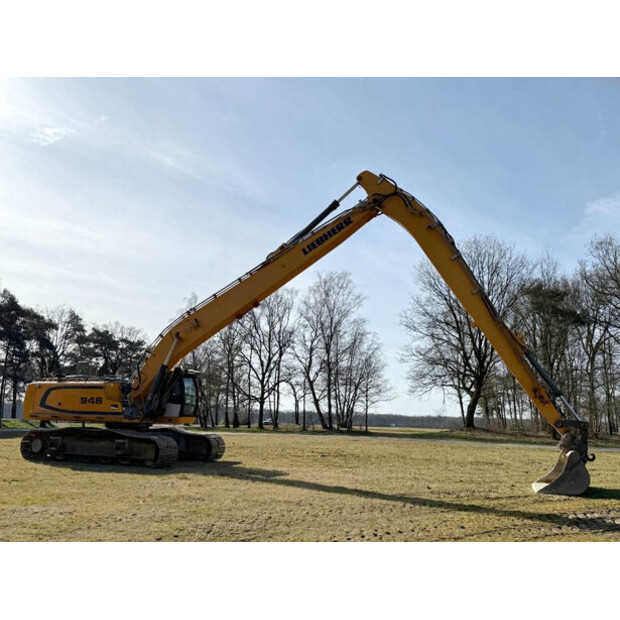 2015 Liebherr R946 S HD-42225500