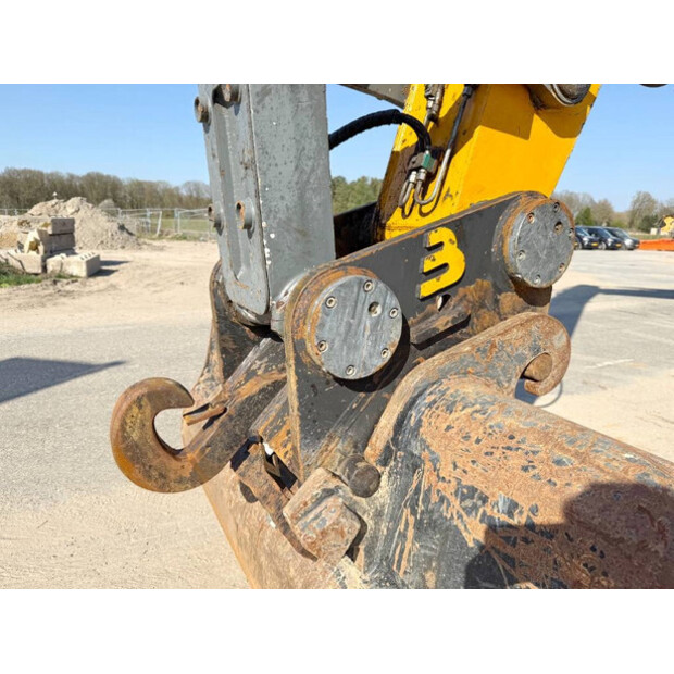 2013 Liebherr R946LC-42225542