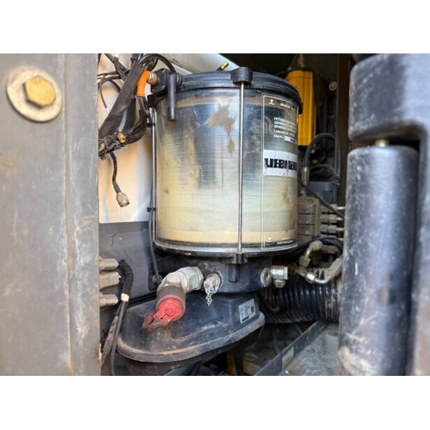 2013 Liebherr R946LC-42225546