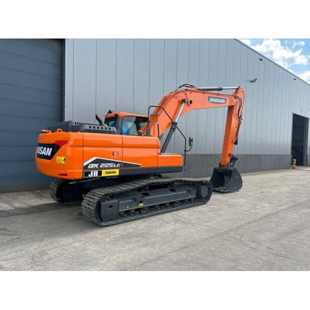 2025 Doosan DX225LC-7M-42225790