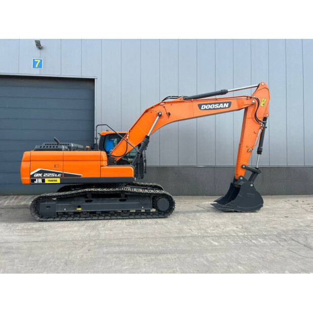 2025 Doosan DX225LC-7M-42225791