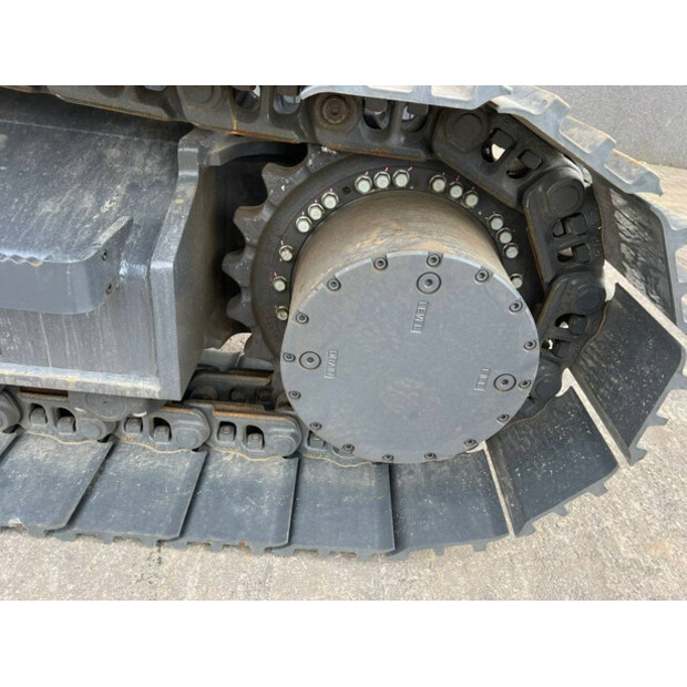 2025 Doosan DX225LC-7M-42225813