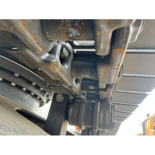 2025 Doosan DX225LC-7M-42225815