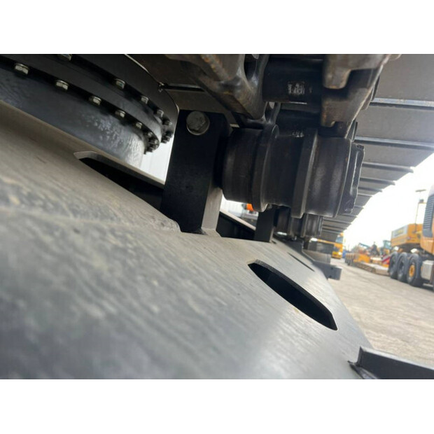 2025 Doosan DX225LC-7M-42225816