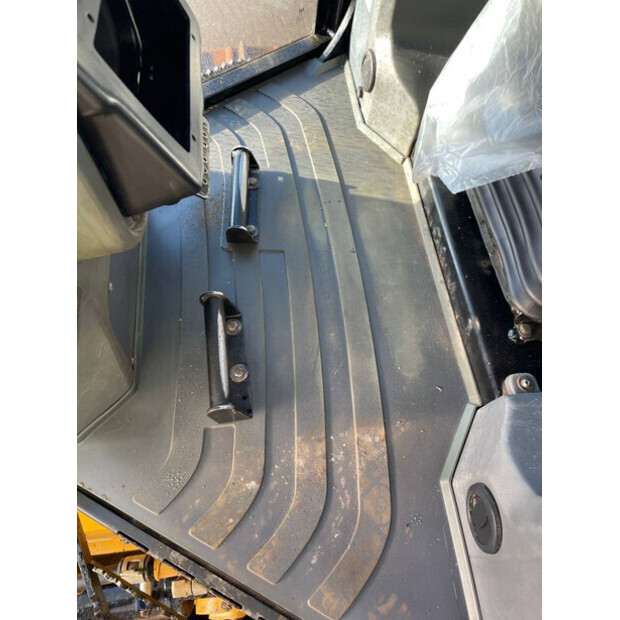 2020 Caterpillar D6K2 LGP-42225843