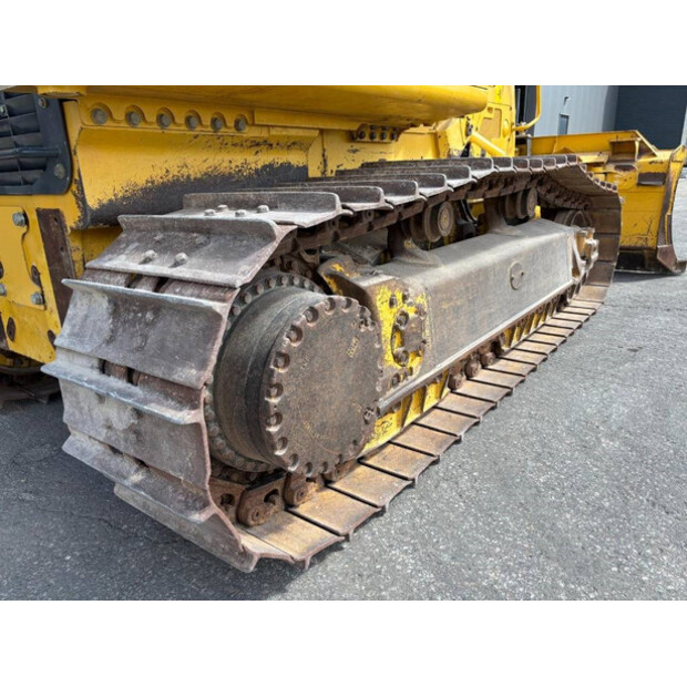 2018 كوماتسو D61EX-24-42225927