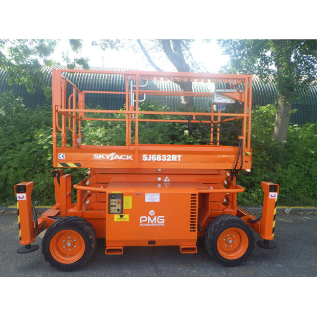 2016 SkyJack SJ6832RT-42227726