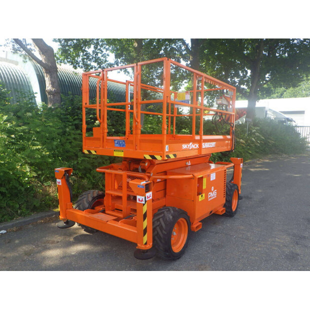 2016 SkyJack SJ6832RT-42227728