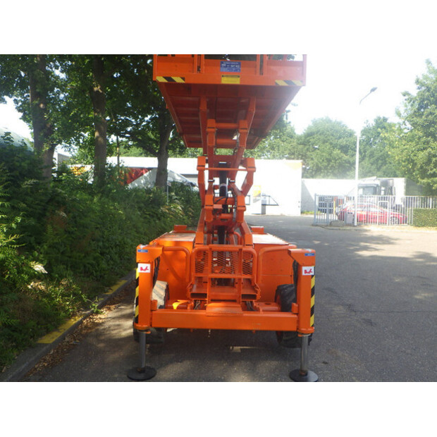 2016 SkyJack SJ6832RT-42227735