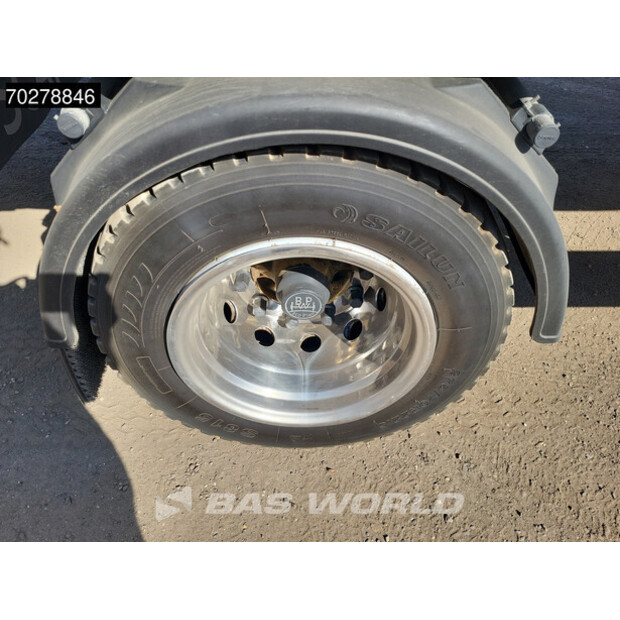 2017 كرون SE Steering Axle Tailgate LBW-42228223