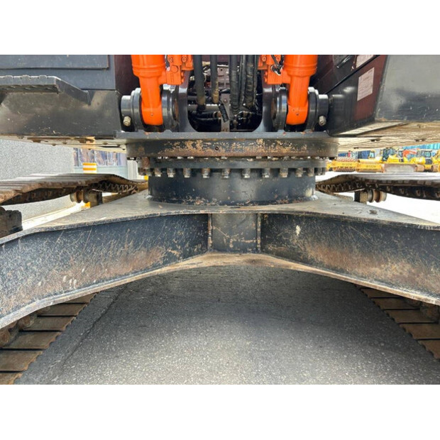 2020 Hitachi ZX250LC-6-42228649