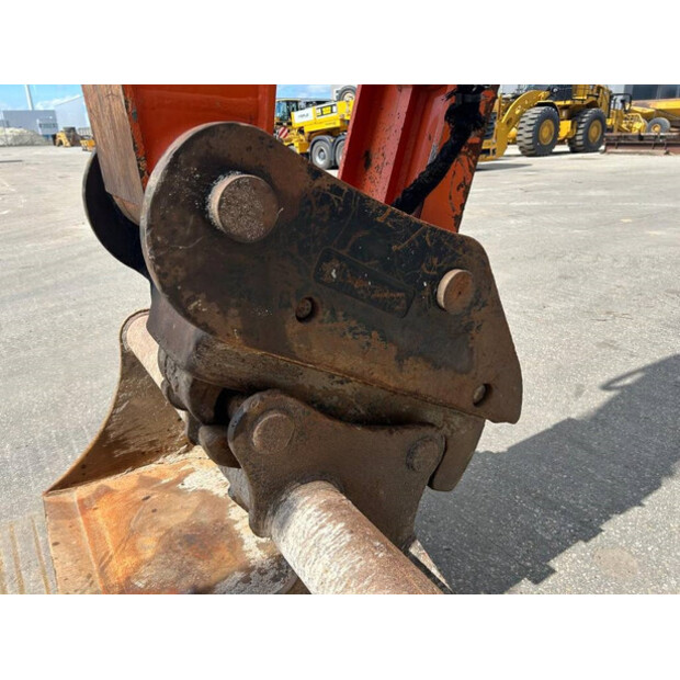2020 Hitachi ZX250LC-6-42228650