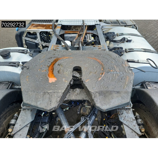 2015 Volvo FMX 460-42230006