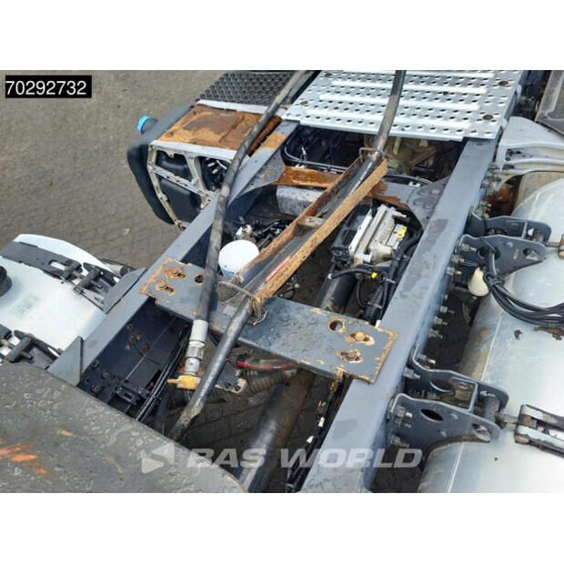 2015 Volvo FMX 460-42230007