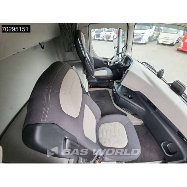 2022 Ford F-Max 500-42230110